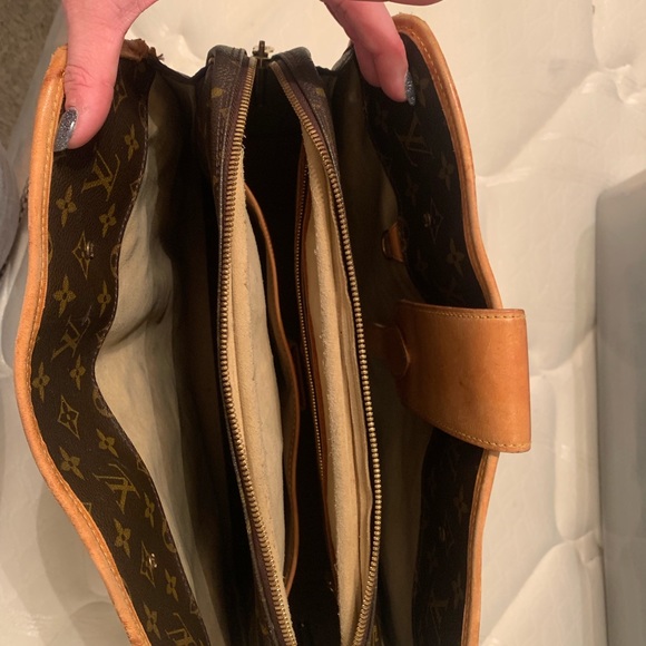 Louis Vuitton bag - Picture 3 of 3